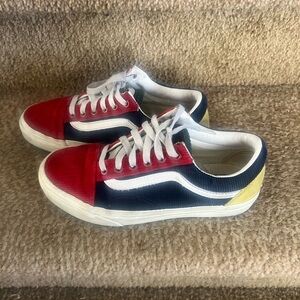 Vans old school suede Red, Blue, and Yellow Sneakers great condition